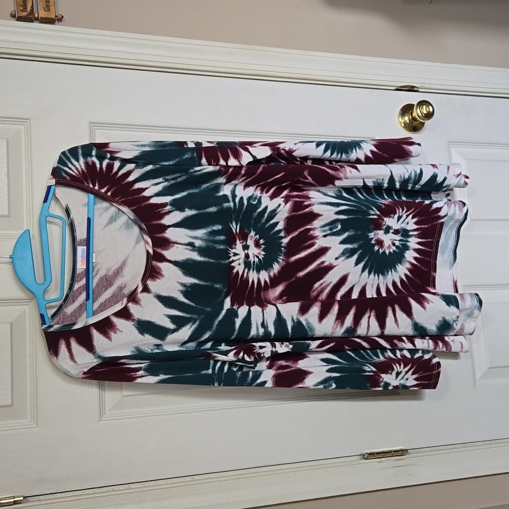 3x LulaRoe long sleeve t-shirt